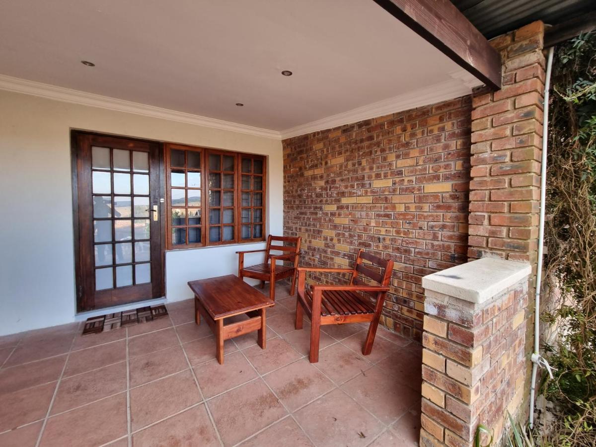 Valley View Dullstroom - Check In At The Highlander Hotel Exteriör bild